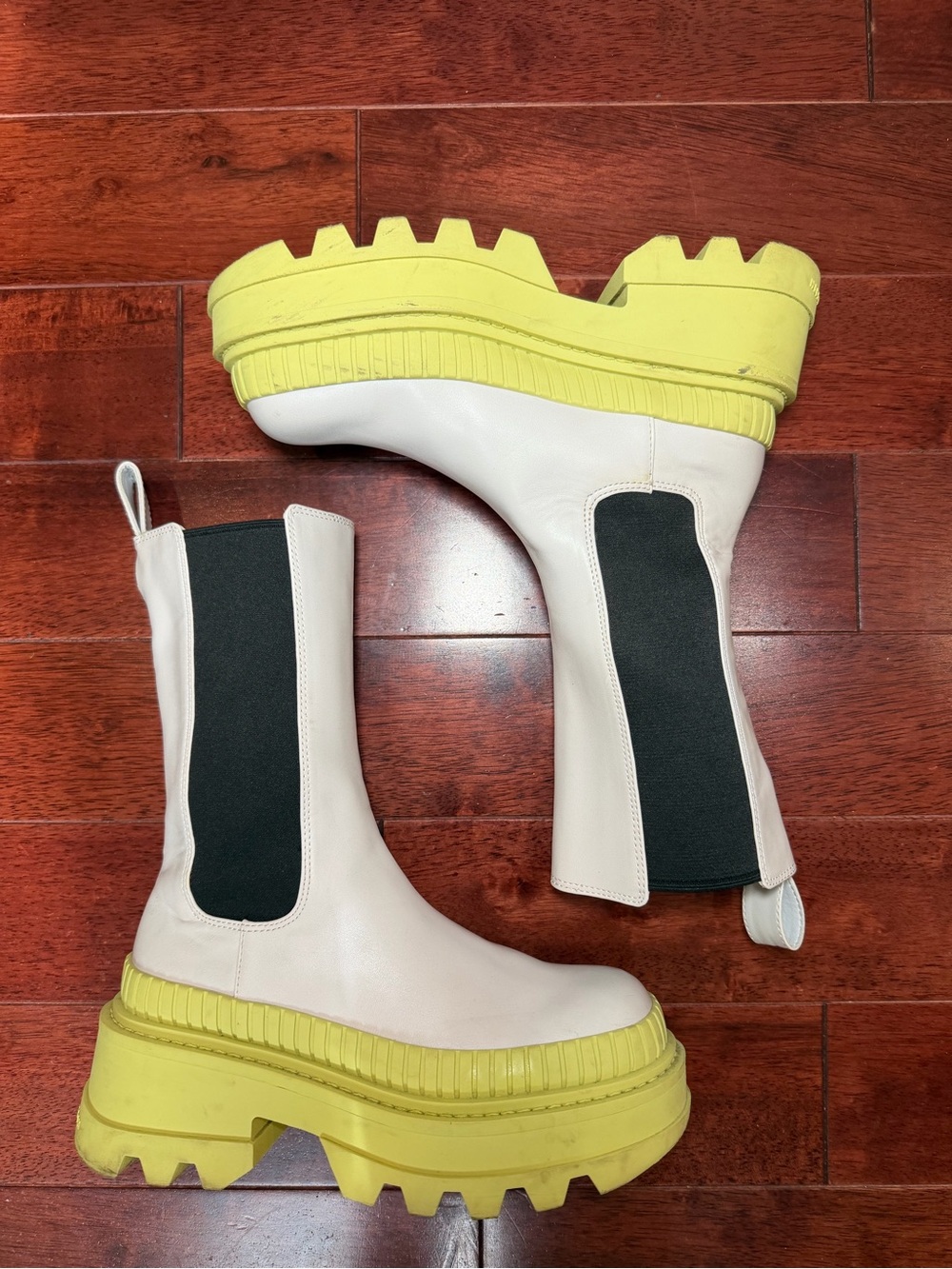 Charles & Keith Rhys Platform Chelsea Boots Size 35